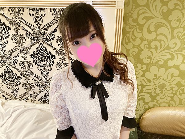FC2-PPV-1517731 【个人・无修正】20歳漂亮妹系白虎学生、吞土肉棒隐藏婊子名器小穴无套抽插大量中出