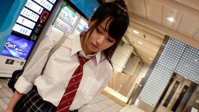 FC2-PPV-1520254 J#3年 篮球部女经理 夏菜18歳 E罩杯巨乳 大量中出 保险套穿洞