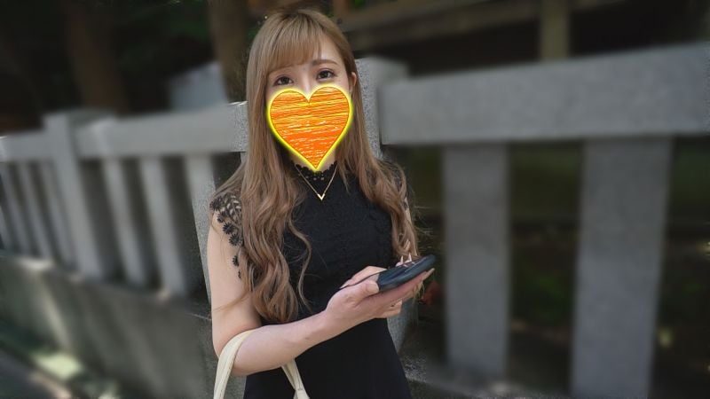 FC2-PPV-1560491 住網咖的酒店風俗妹理理香與客人在網咖打炮