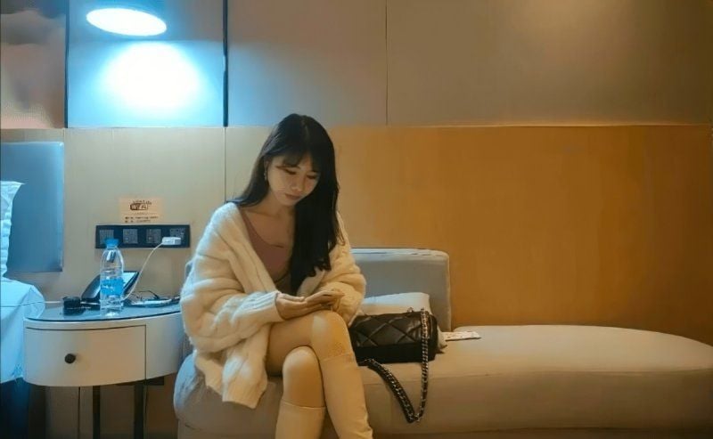 xb-542 杏吧传媒 高颜值白靴性感妹子啪啪舌吻口交摸逼上位骑坐