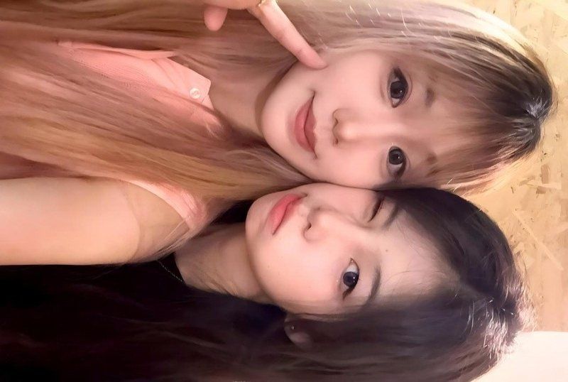 xb-2986 杏吧傳媒 被攝影師拿下女大抱雙腿被爸爸肏