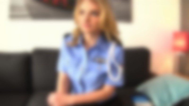 FC2-PPV-4897080 【无码】日本男人 vs 金髮女警 现地租房时警察来访被怀疑，但看到她的屁股太兴奋，忍不住把肉棒插进去了(;'∀') 评论附高画质ZIP檔 钓鱼人