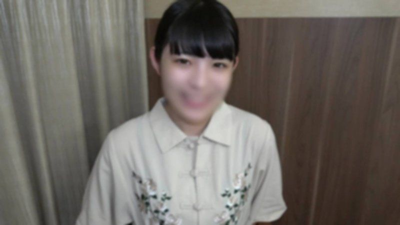FC2-PPV-4588403 某年纪的处女美女，从未与男性接吻过，处在青春期的纯洁与透明感让人无法抗拒，大量中出