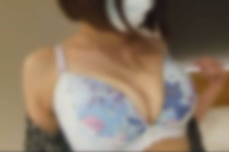 FC2-PPV-4591601 【素人个人拍摄】【无套中出】［后半篇］真实面貌系可爱人妻 无套中出
