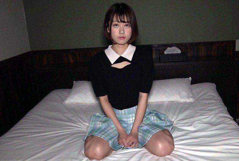 MINA-009 美少女亂交 奈築里緒