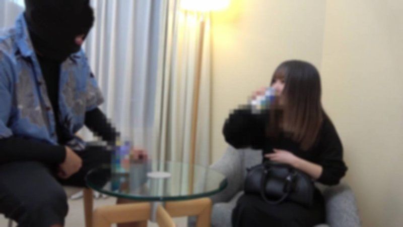 FC2-PPV-4640145 143公分的矮.身长 莉亚酱♡本来只打算拍内衣，却被K施压，阴道猛干中出口交怀孕♡